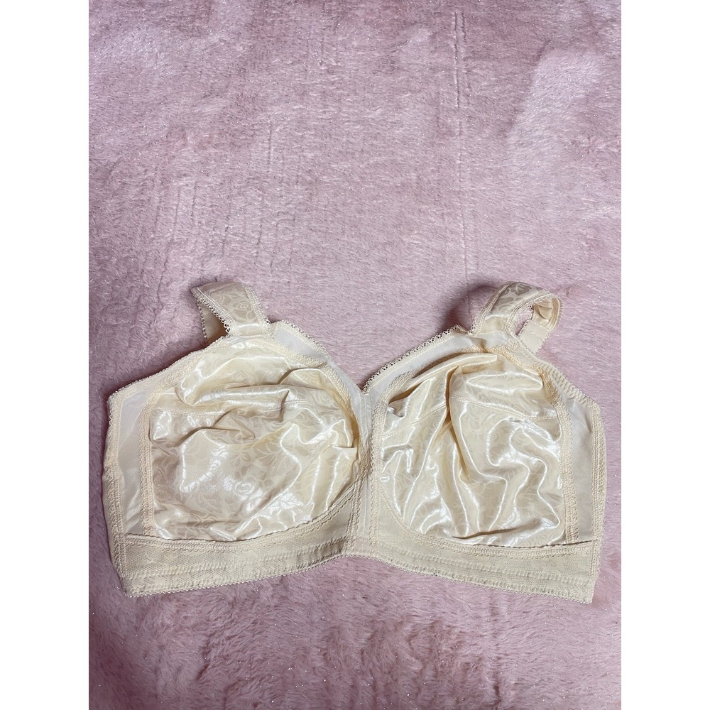Playtex 42DDD 18 Hour Ultimate Shoulder Comfort Bra Signature Beige